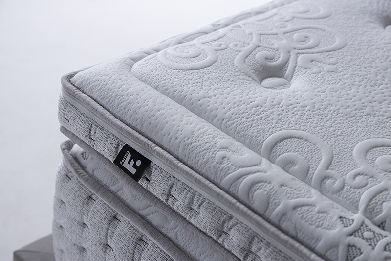 Dettaglio angolo topper